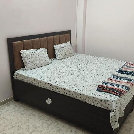 Nain Guest House 우자인 외부 사진
